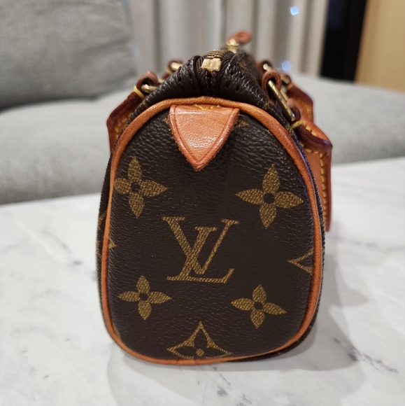 Authentic Louis Vuitton Mini Speedy (with Strap) - Picture 3 of 16